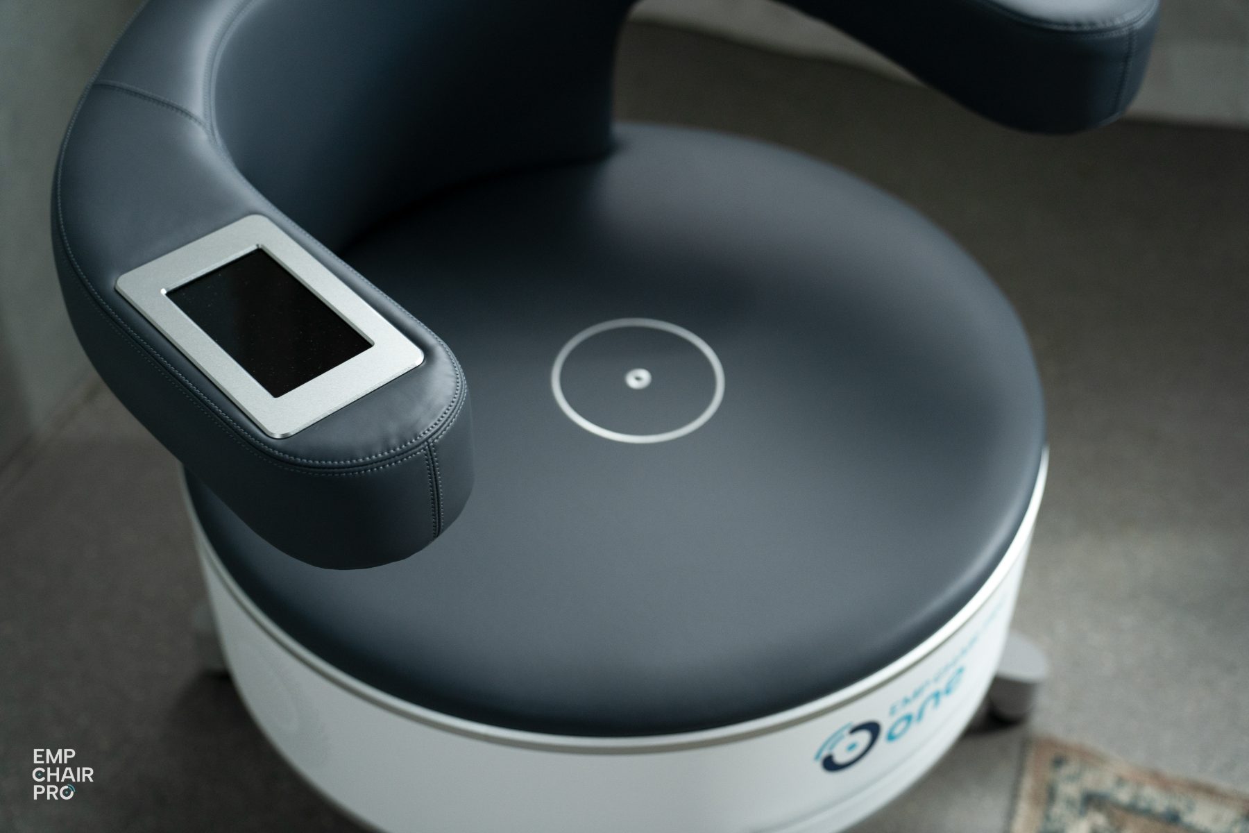 Behandlungsstuhl EMP Chair Pro zur Beckenbodentherapie